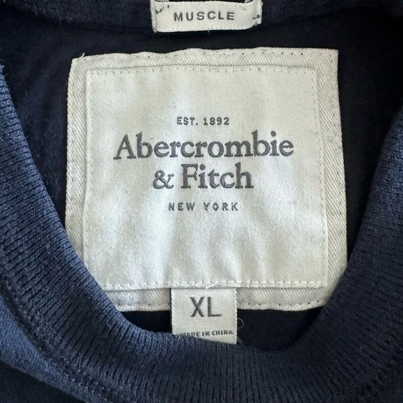Abercrombie & Fitch NY Men’s T-shirt navy XL - Picture 3 of 5